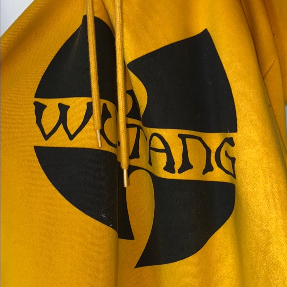 Hoddie - Picture 2 of 3